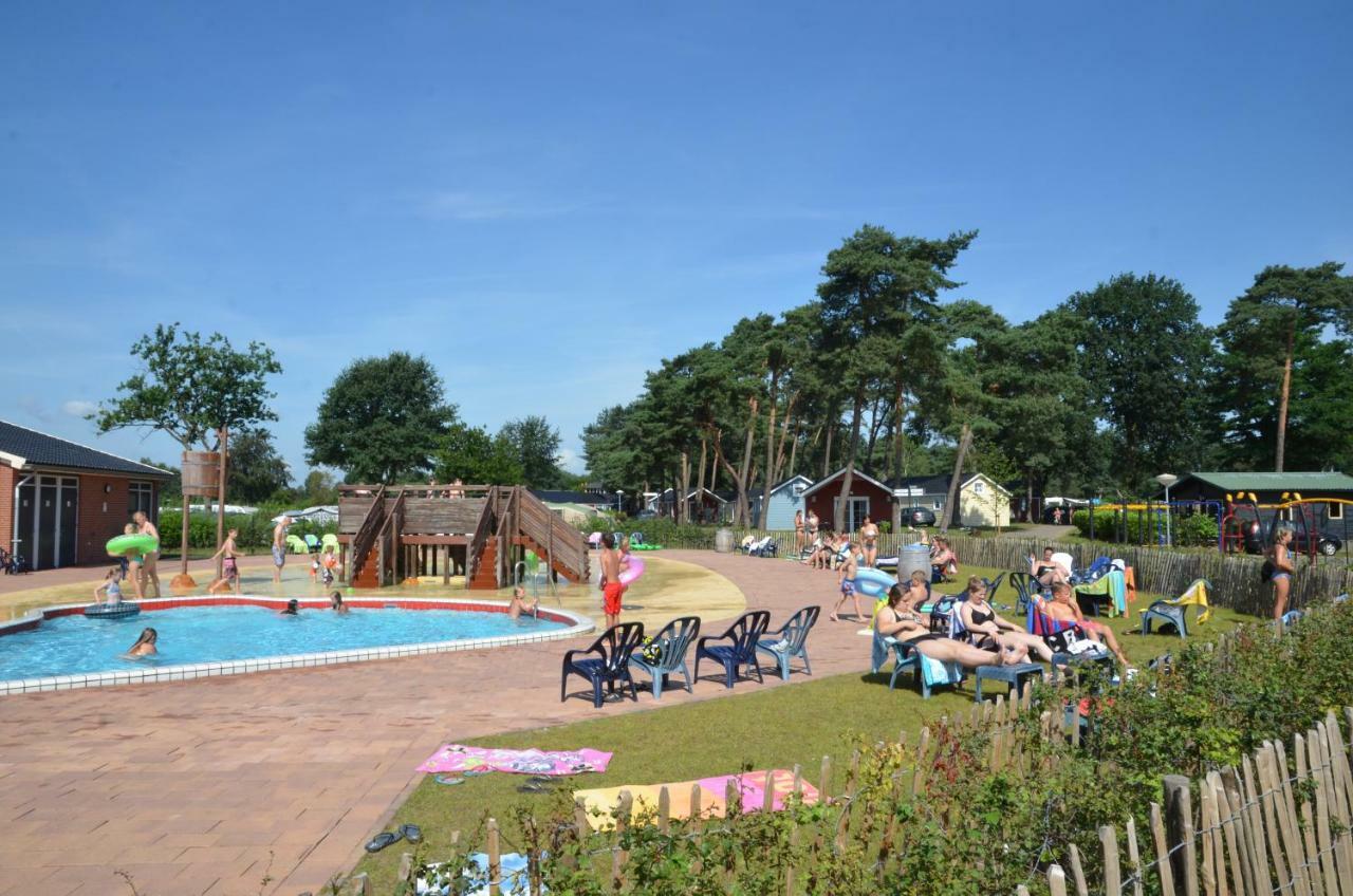 Lodge 4 personen camping de Molenhof Reutum Exterior foto